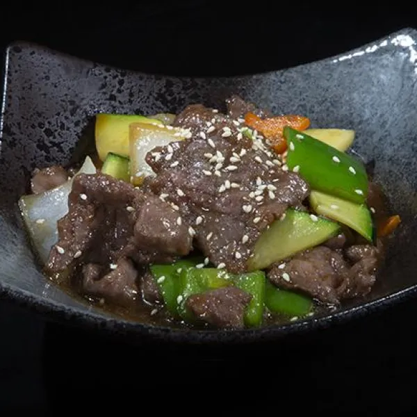 TERNERA CON VERDURAS